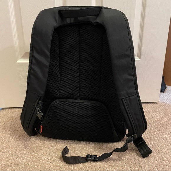 Case Logic Camera Backpack - Picture 6 of 6